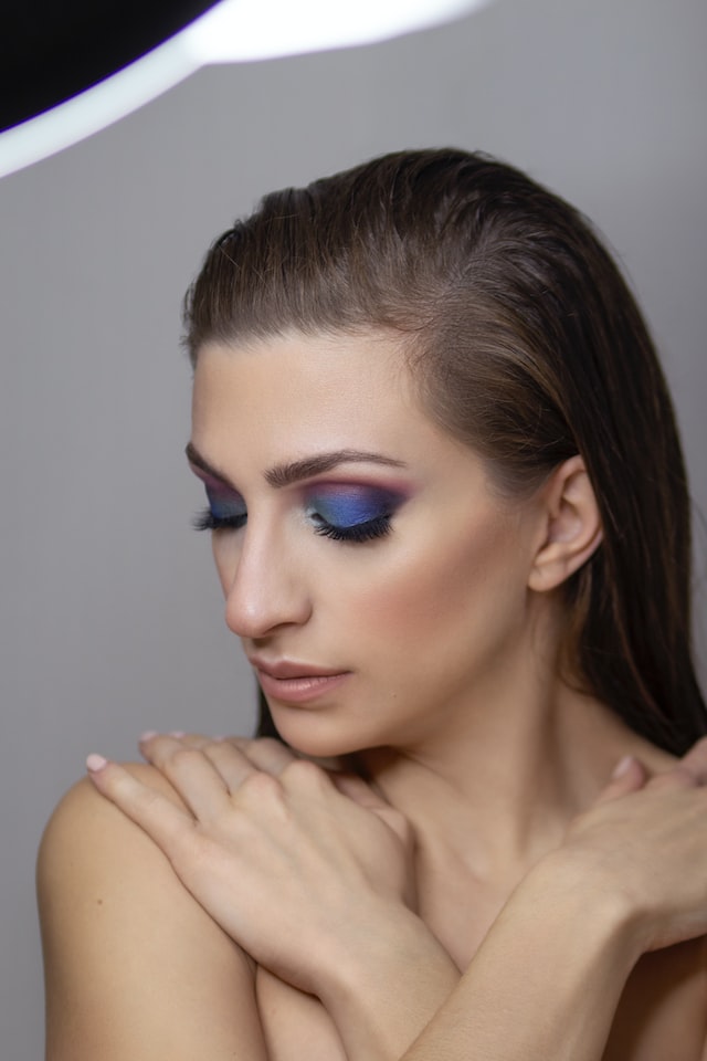 Quick beauty tips to give yourself a full glamour makeover 