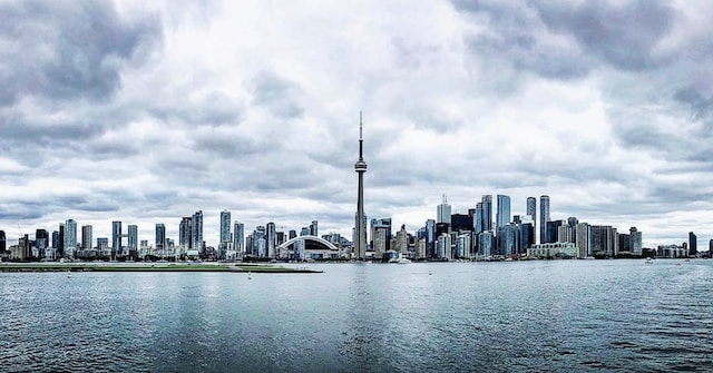Top-Rated Tourist Attractions in Toronto 
